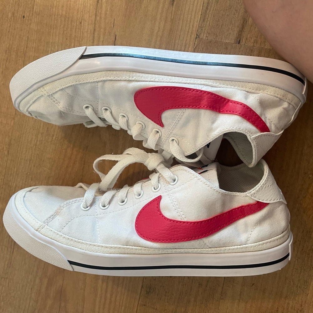 Nike Court Legacy Canvas Women’s 9.5 Sneakers